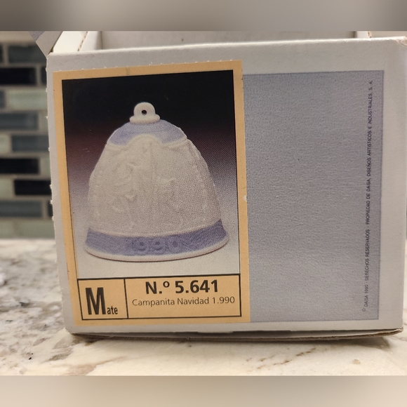Lladro 1990 Porcelain Annual Christmas Bell Ornament - Picture 4 of 7